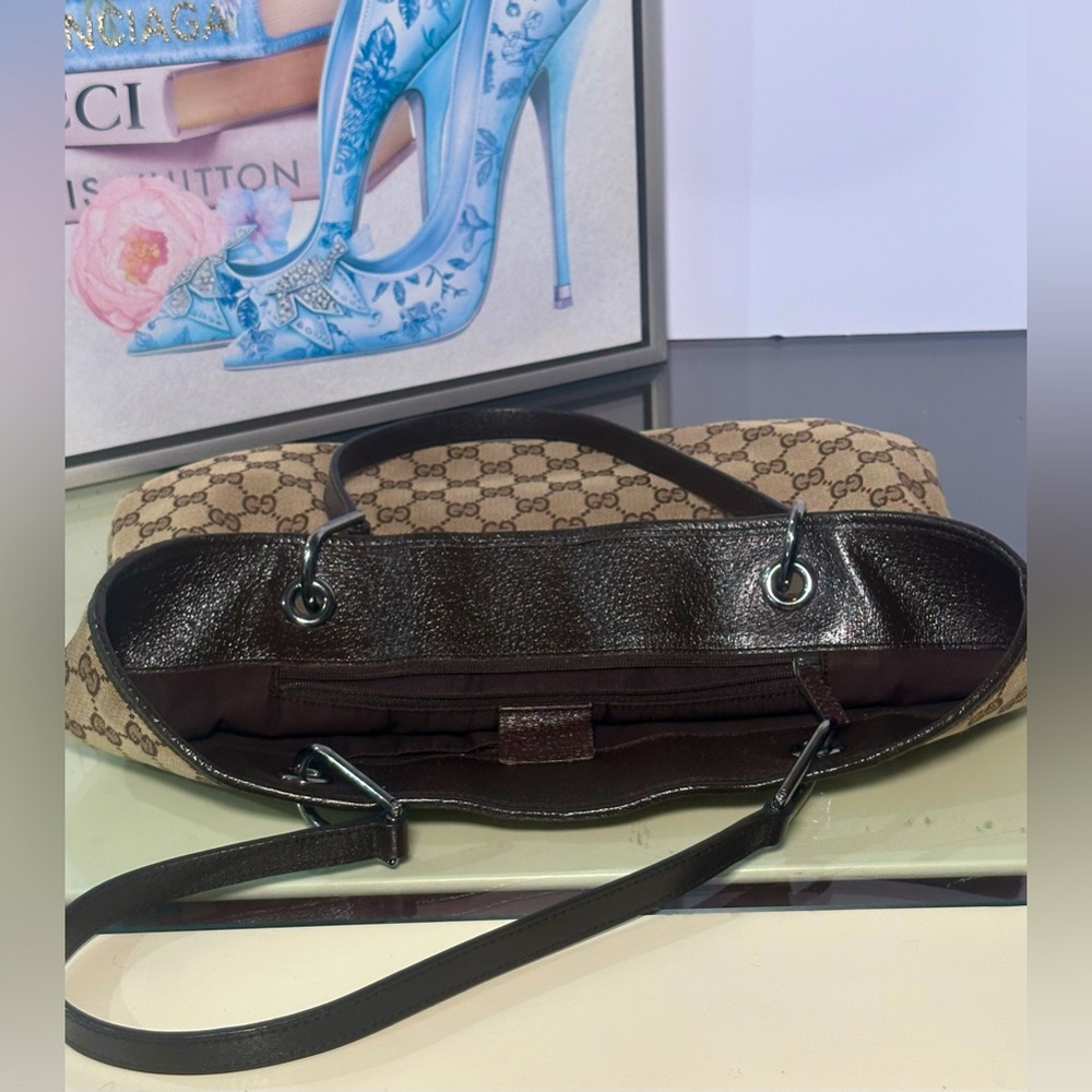 GUCCI - Monogram Large Eclipse Tote Brown
2000-2015 GG Canvas - Picture 11 of 14